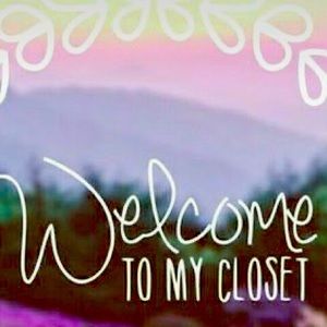 Clothing , Jewelry , Shoes , Purses and More ! New Items Weekly .